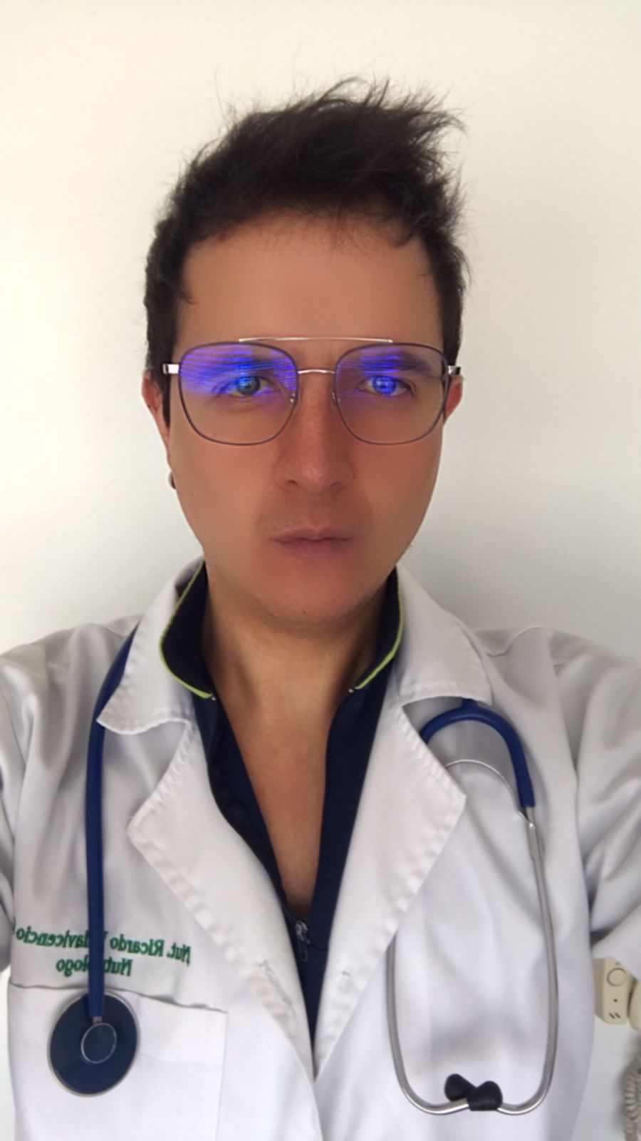 Nutriólogo Ricardo Villavicencio R en Quito, Ecuador